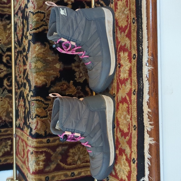 Sorel snow boots - Picture 4 of 5